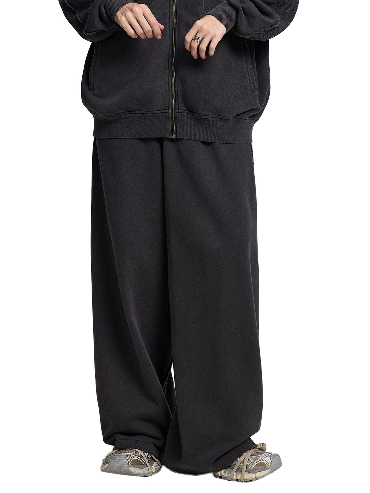 Pants & Bottoms